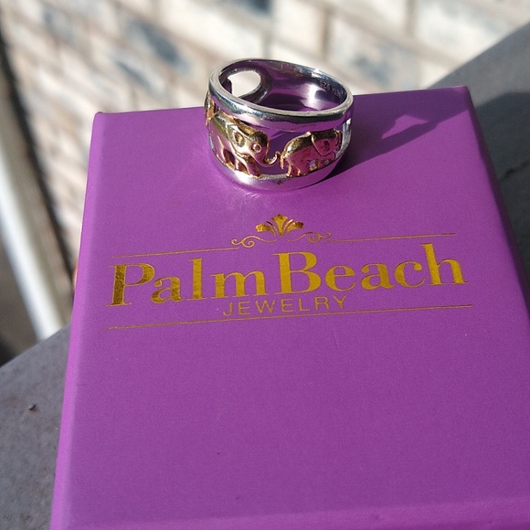 Sterling Silver and Gold Elephant Ring - Picture 10 of 10